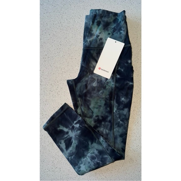 lululemon align crop 23” pockets* - Picture 1 of 11